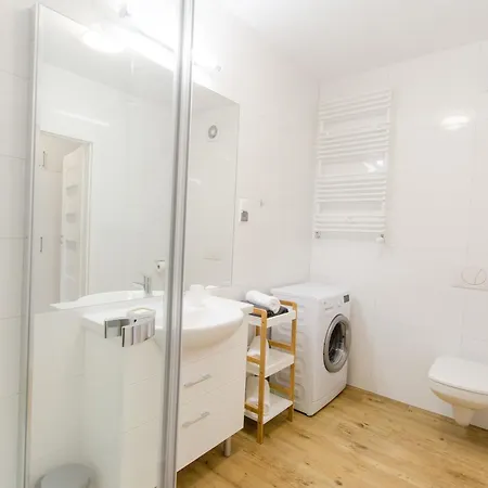 Z Garazem Solna 11c/306 Апартаменти Колобжег